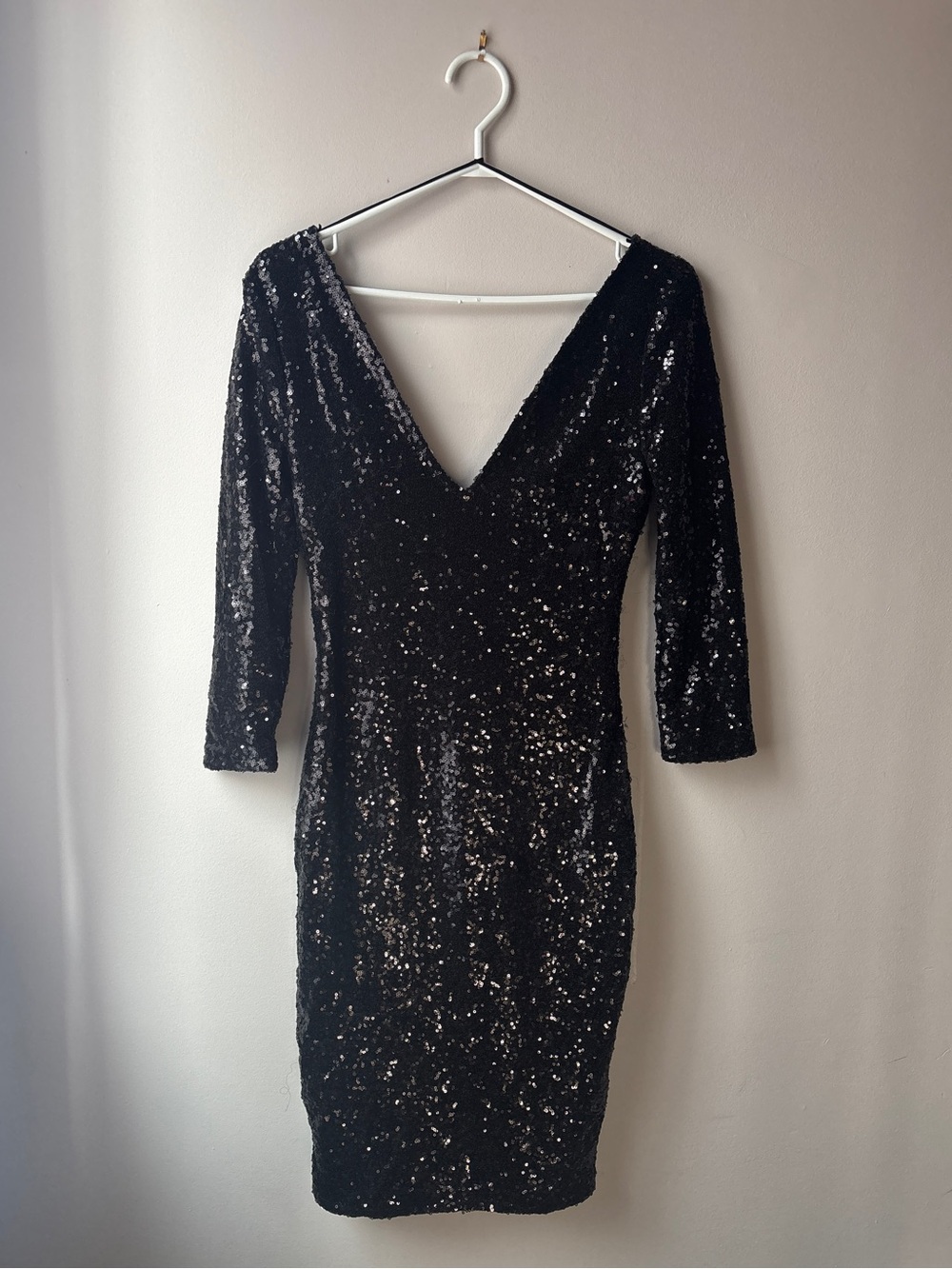 Black Women’s Sequin Dress V-Neck